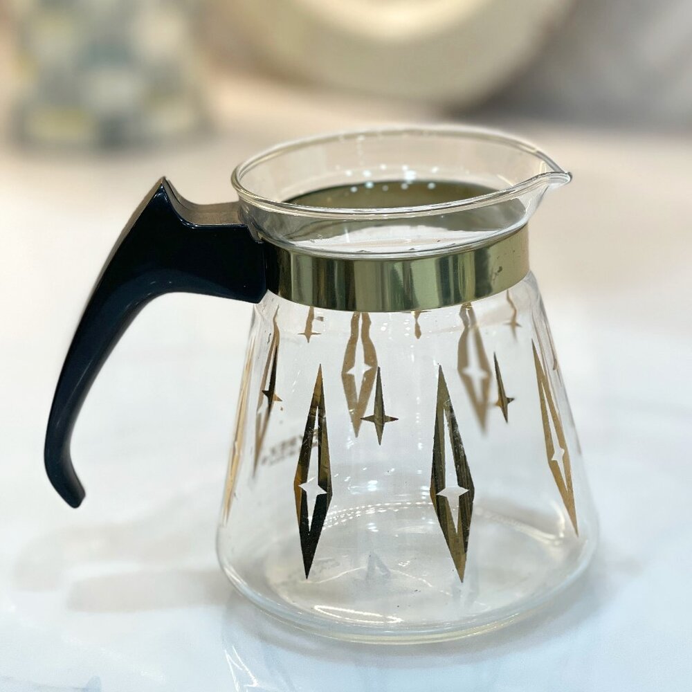 Vintage Pyrex Glass Coffee Carafe - Picture 3 of 16
